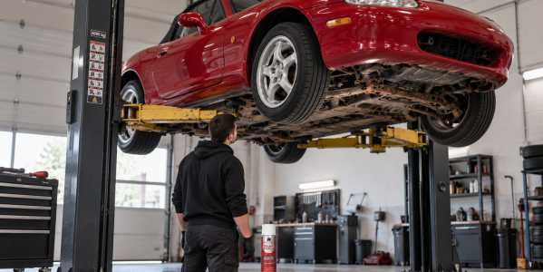 Mazda MX-5 NB rouillée : comment débloquer les boulons grippés du châssis ?