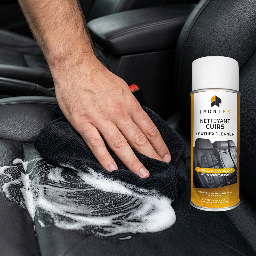 Vous avez des taches sur le cuir de votre voiture ? Voici comment les nettoyer sans l’abîmer