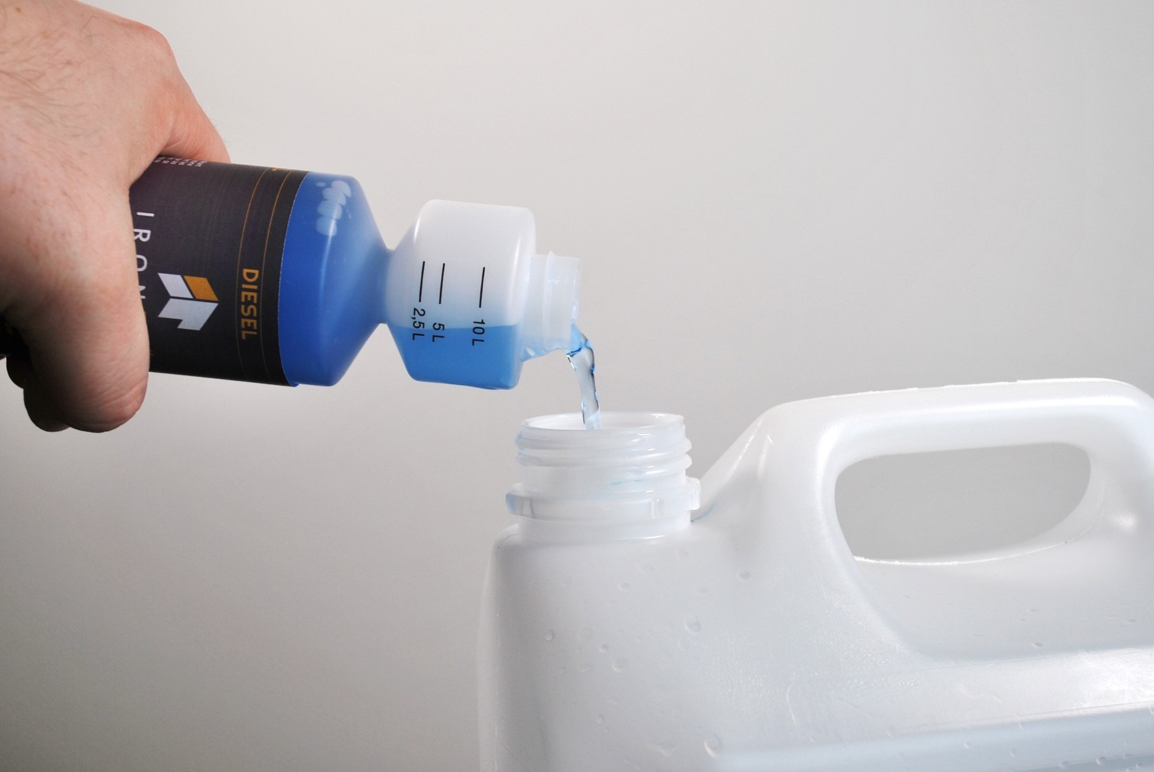 IT335 IRONTEK : L’anti-cristallisant essentiel pour préserver votre système SCR diesel